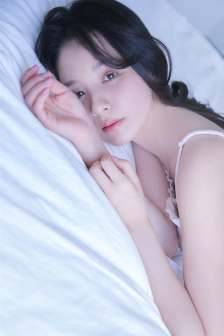 边做奶水边喷H高H共妻